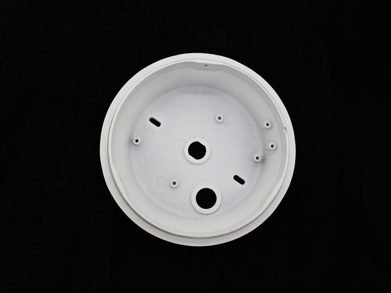 Mitä suojavaatimuksia ulkokäyttöön tarkoitettujen valaisimien painevalujen tulee täyttää?